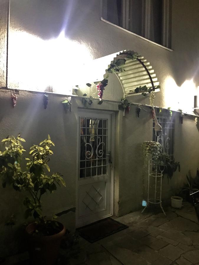 מלון טביליסי Sophie'S Garden מראה חיצוני תמונה